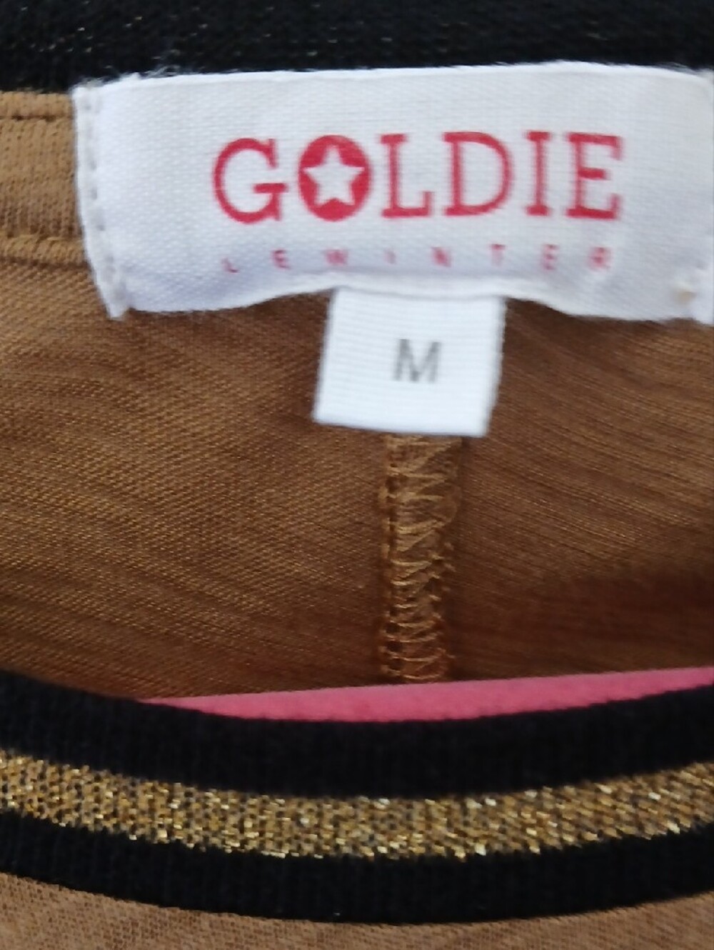 Goldie Short-Sleeve Crewneck Tee with  Gold And Black Trim Nwot M - Picture 4 of 4